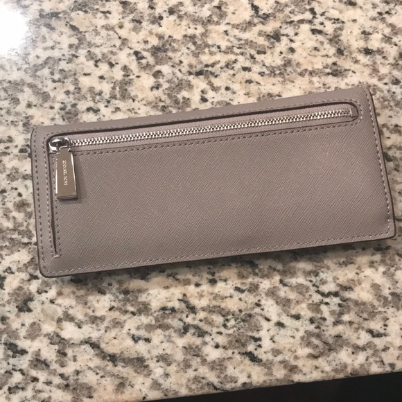 Grey Michael Kors Wallet - Picture 4 of 4